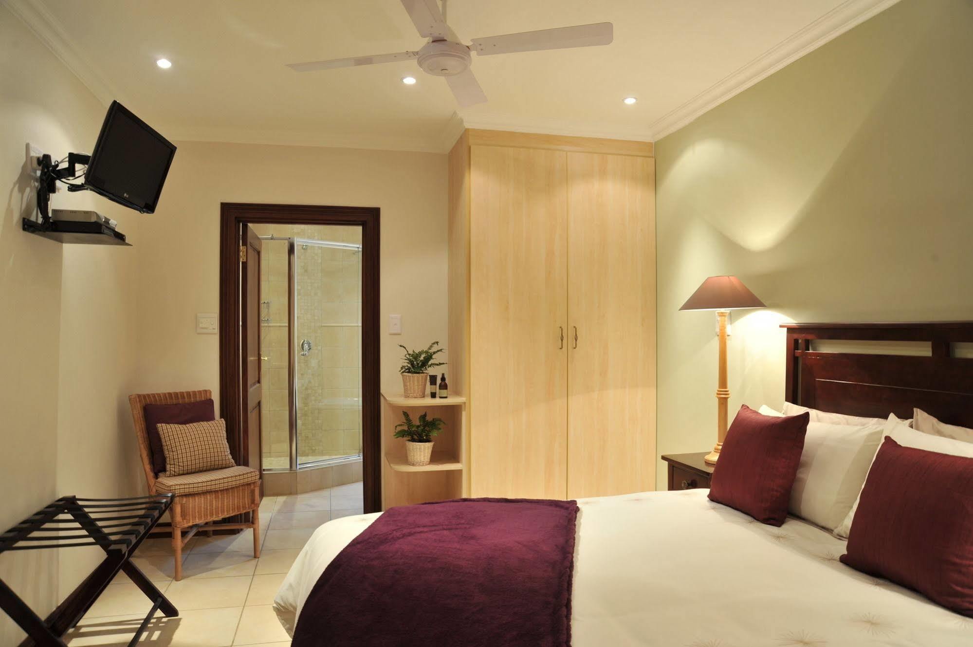 Claires Of Sandton Luxury Guest House Johannesburg Ngoại thất bức ảnh