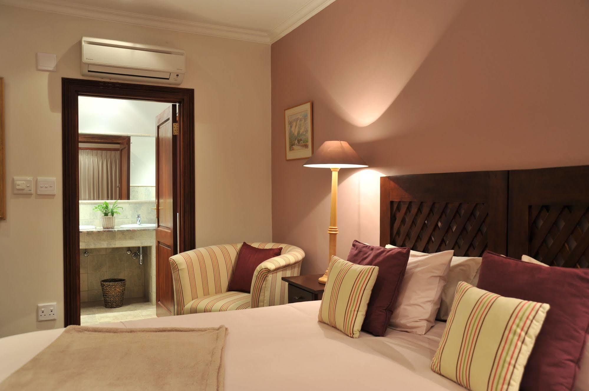 Claires Of Sandton Luxury Guest House Johannesburg Ngoại thất bức ảnh