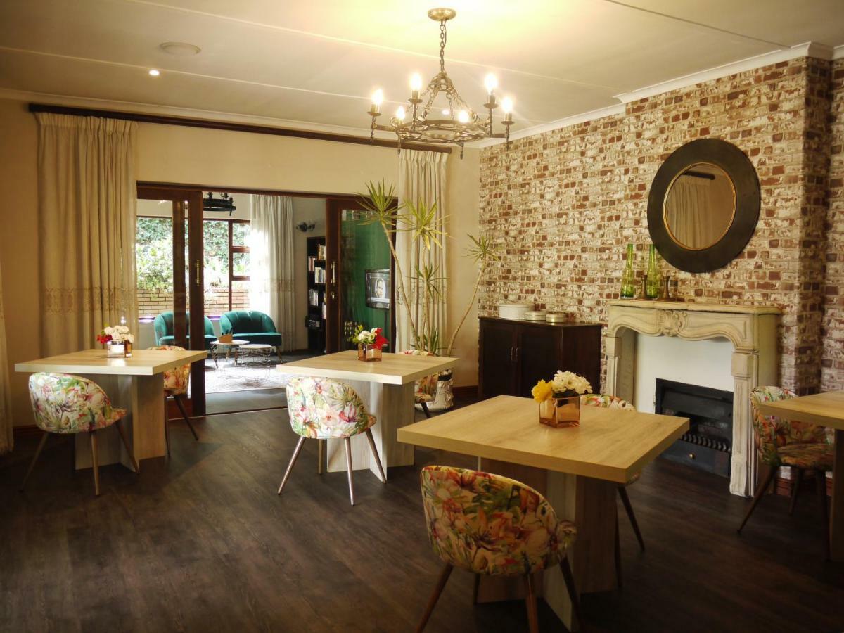 Claires Of Sandton Luxury Guest House Johannesburg Ngoại thất bức ảnh